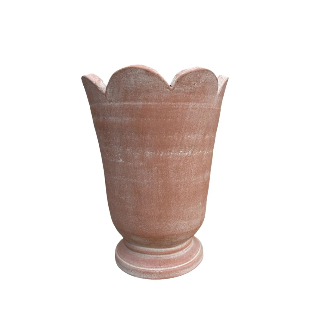 Cachepot in Surrey style. #8 Footed in natural.