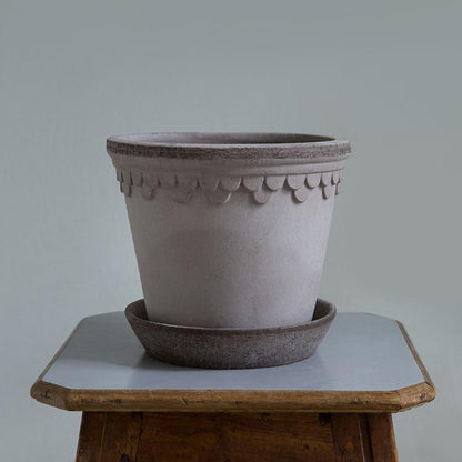 Bergs Potter Københavner Pottery Planter with Saucer – Number 35