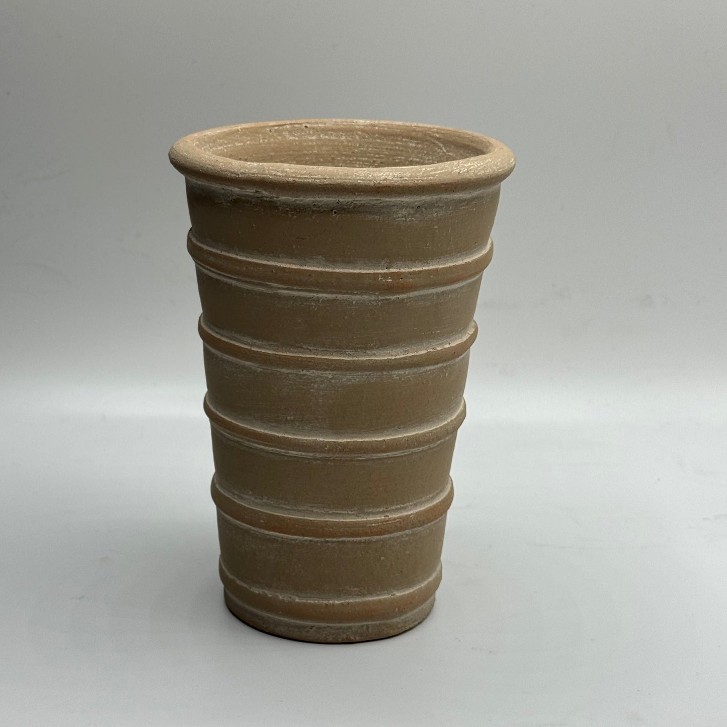 Tall herb pot in taupe. Ringed herb pot