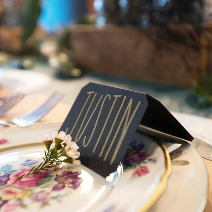 a A festive  place setting using  the place card