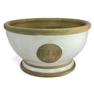 Picture of the Hampton Footed Bowl in white.